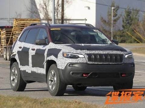 新款Jeep自由光曝光，越野性能不输普拉多，或售21万，将成爆款