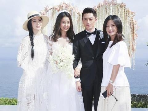 还珠格格好姐妹，一位买百万豪车只要5分钟，一位开雪铁龙却被骂