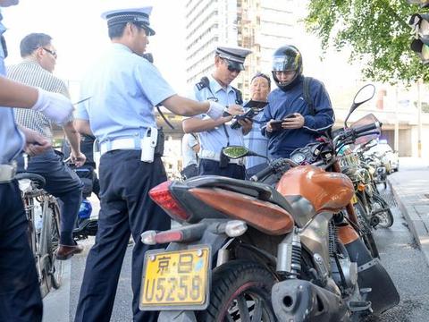 2017年摩托车驾驶证要怎么考?要多少钱?多久