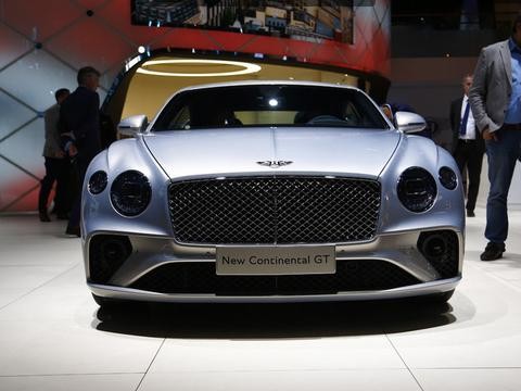 宾利新款豪车欧陆GTC谍照来袭，敞篷版档次就是不一样