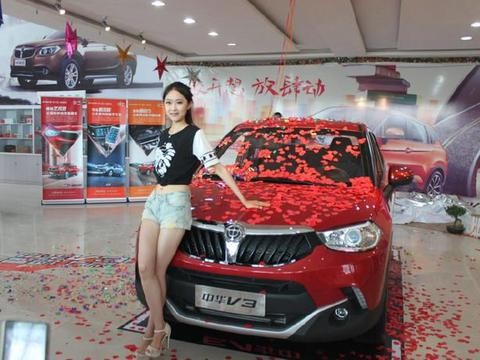 号称国产小宝马，只卖5万多，女朋友说就买它，果断放弃宝骏510！