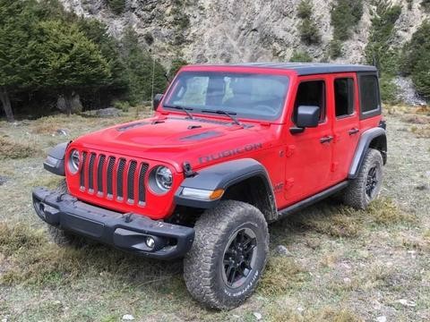 全新一代牧马人来了！V8配8速自动，还买什么普拉多？