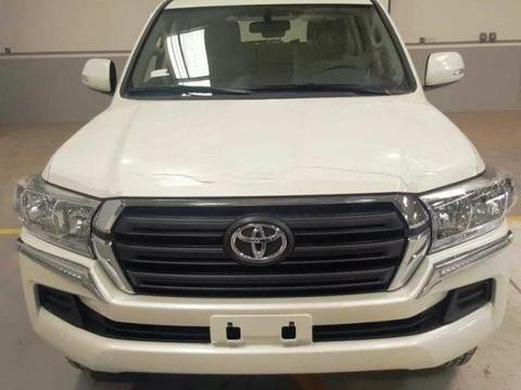 18款酷路泽4000威猛越野王者现车成灾“白菜”钜惠