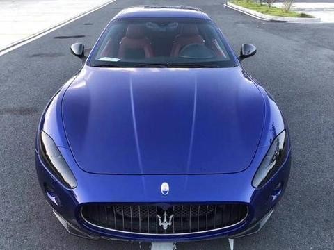 号称女神收割机！12款玛莎拉蒂GTS，蓝色车身搭配红色内饰！