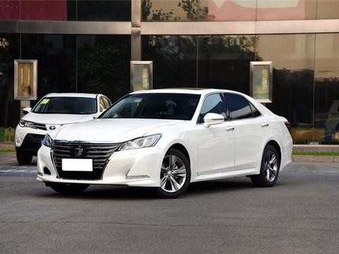 不痛不痒的升级  新皇冠“秀肌肉”给谁看？