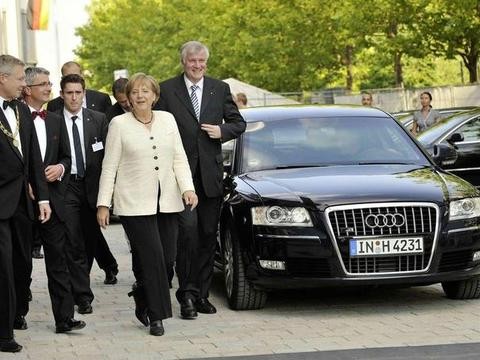 在德国BBA地位相当，为啥国内很多人会认为奥迪不如奔驰宝马？