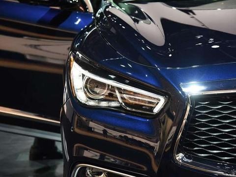 最嚣张的豪华SUV，混动7座，卖50万对标宝马X5！