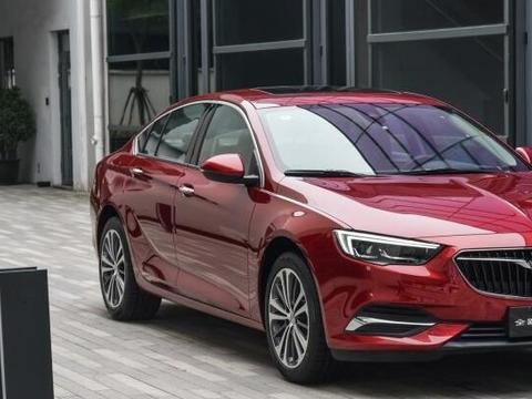 1.5T+9AT，油耗仅6.3升，售17万，你还会买帕萨特吗？