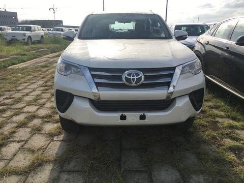 原装进口，被称作小号汉兰达，25万起这款丰田硬派SUV不一般