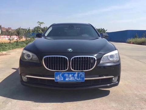 159万落地价的宝马750，如今仅售20万，车主：几乎完美的操控质感