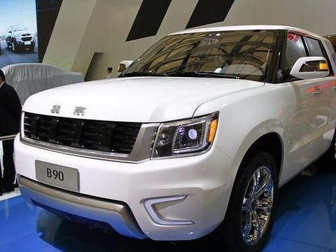 车标比宝骏难看像防面具,V8动力越野完胜路虎,牧马人只能靠边站