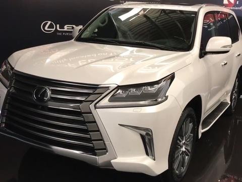 2018款雷克萨斯LX570的来袭！颜值中的霸王 不愧是豪华！