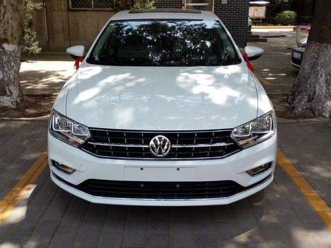 花11万买辆1.6L大众宝来, 第二天车主却拿出法拉利钥匙上班