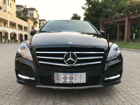 这台奔驰R350售价12万 全景天窗车况极品，车主：空间巨大