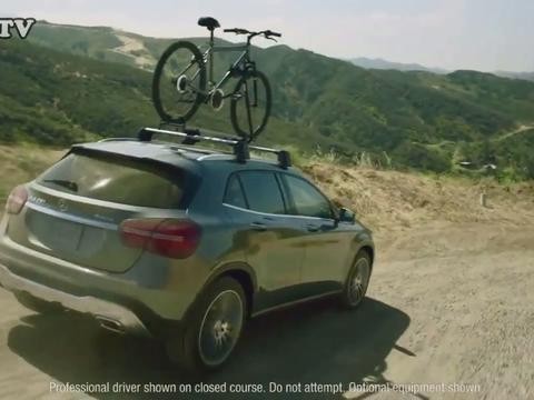 2018款梅赛德斯奔驰GLA动态驾驶