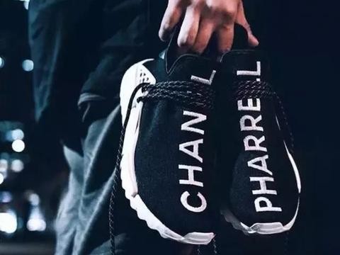 曾经加价提车的它们，现在已经跌了好几万！