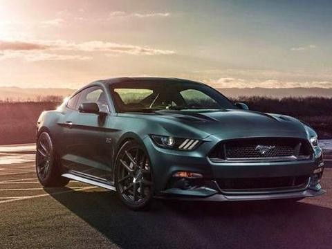 奔驰动力、无框车门，45万以为挣到了，进车内瞬间失望