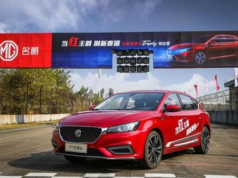 英国血统，性能比思域好，上市首月破万销量，打脸合资车！