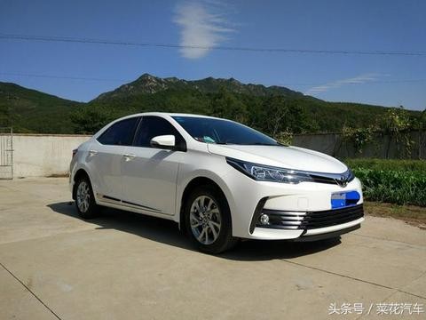 动力比轩逸强！13万入手卡罗拉1.2T，车主吐槽丰田抠门大灯不能忍