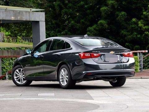 这B级车造出了跑车味, Bose音响+全景天窗, 回头率不输A5