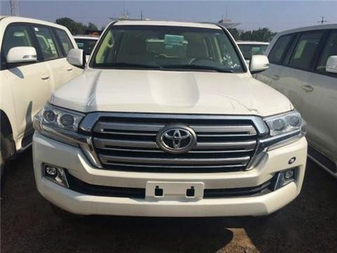 18款中东版酷路泽4000天窗后挂顶配现车手续齐