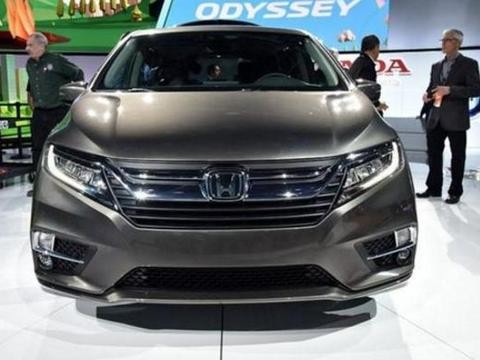 奥德赛爆发了！3.5L V6达283马力，完胜GL8，第二排还能横向移动