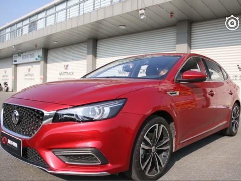 运动取向明显  试驾名爵6自动Trophy版