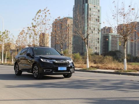 曾向往豪华品牌，如今是什么让一家人爱上了冠道？