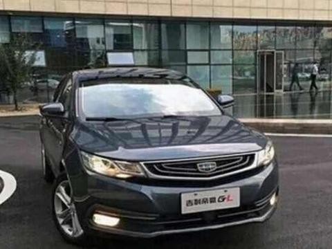 全新帝豪GL内饰曝光，比荣威i6有档次，换搭1.4T发动机