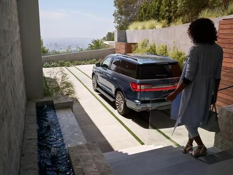 就是要够大，才能做一款称职豪华7座SUV