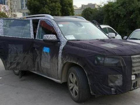 攀上马云的上汽又火了，首款硬派7座SUV曝光，这是要干翻霸道