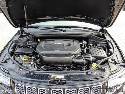 17款进口美版大切洛基现车低售只需45.5万