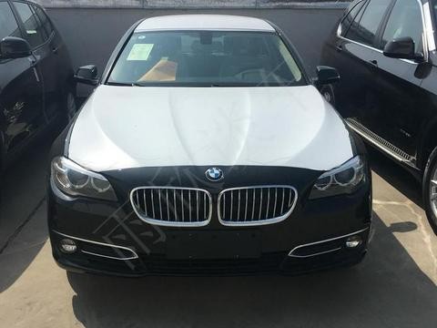 上海车友花40万买辆宝马525Li, 感叹内饰真心不如奔驰E级