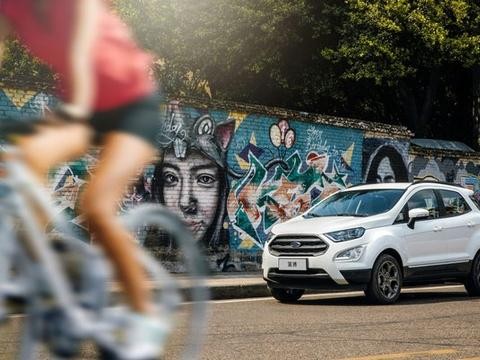 都市青年生活意见领袖，盘点2017年最热“小年轻”