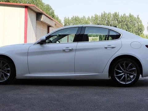 入手这台大叔都不认识的车，百公里6.6秒，动力比宝马强