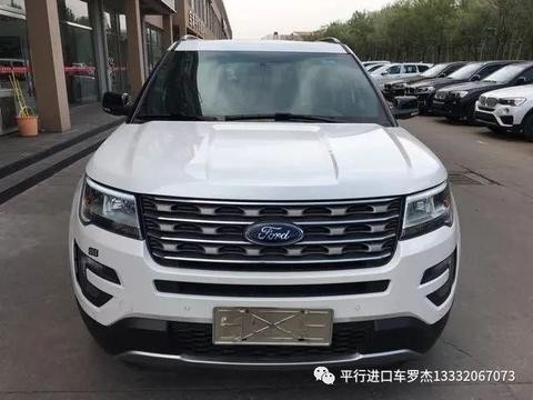 17款福特探险者2.3T加版搭载了V6发动机方方正正的前脸十分霸气