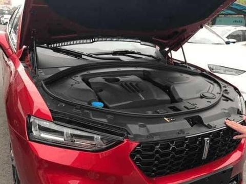 新提长城就完成首撞，这车的质量让车主赞叹不已，日系车欲哭无泪