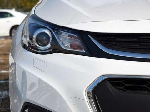 比阿特兹好看8倍, 降4万仅13万, 后悔买迈腾!