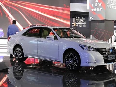 小改皇冠即将上市，惊喜不大，丰田新皇冠押宝明年夏天