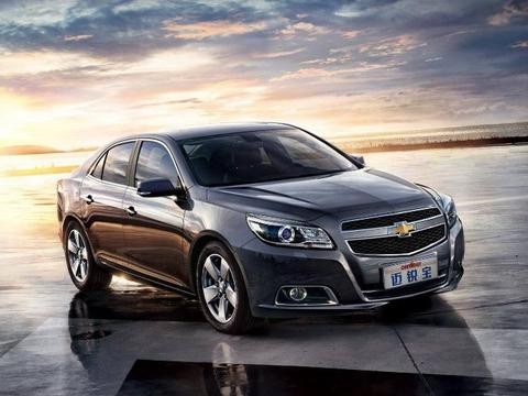 这才是最厚道B级车, 买迈腾后悔了, 降4万仅13万还看啥帕萨特