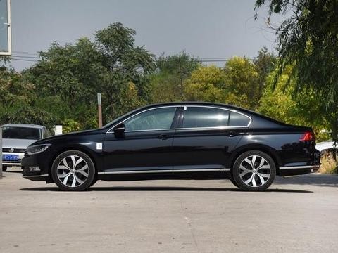 官方报价为18.99万到31.69万元的B级车大众迈腾怎么样呢