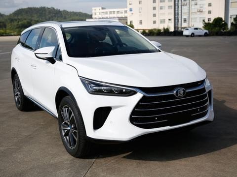 独家：比亚迪唐二代实车图曝光 真正的大美SUV