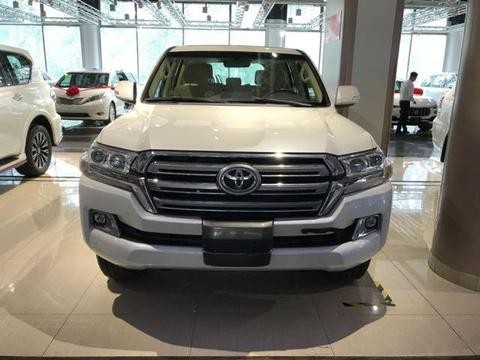 中东进口17款丰田酷路泽4600硬派越野最新行情