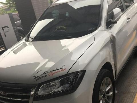 这徐州车主妻子开卡宴买保时捷自己开哈弗H2低调才是最牛的炫耀