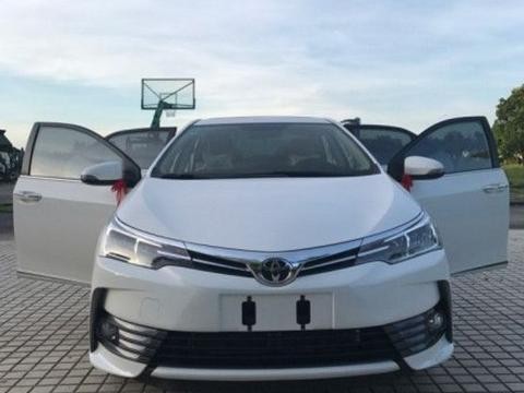 早一个月买艾瑞泽5的同事，看我提这车肠子都悔青了