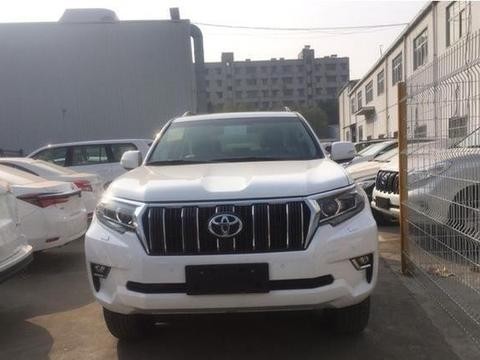 18款新普拉多全国首撞，虽然是日本车但是防撞梁真的很厚太良心了