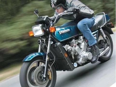 看看就好 搭载8缸引擎的摩托车