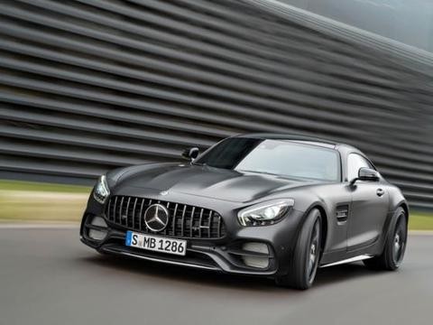 梅赛德斯-奔驰跑车性能配置，双涡轮增压汽油引擎，极速百公里！