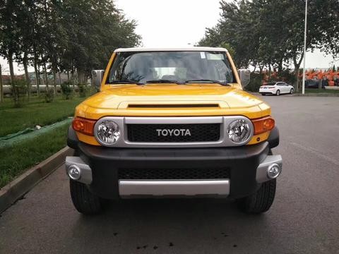 17款中东版FJ酷路泽