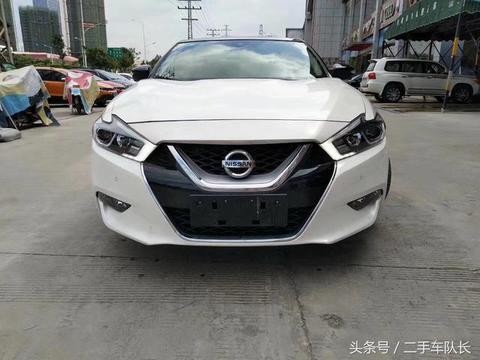 一个月就卖十几台，日产西玛很尴尬的一款车型，估计也快停产